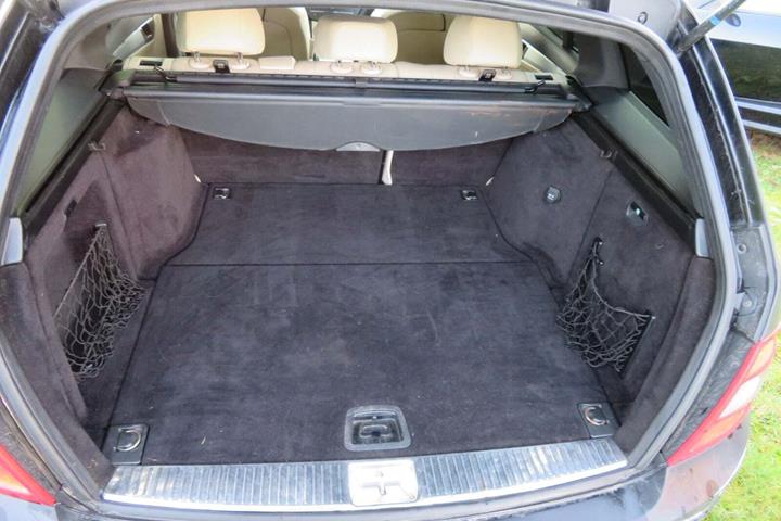 Sort Mercedes C220 fra 2008
