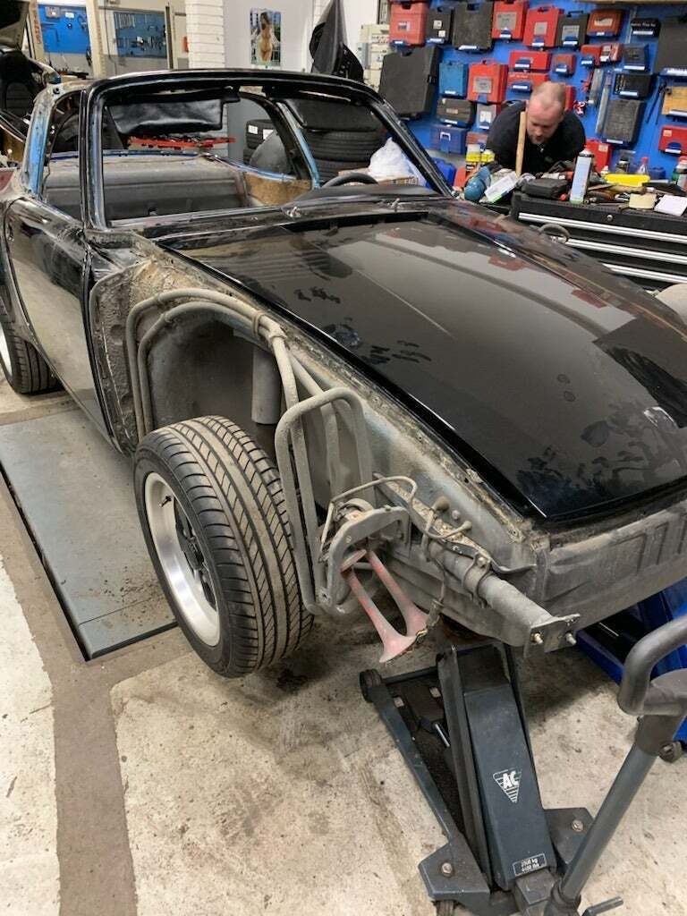 Blå Porsche 911 fra 1976