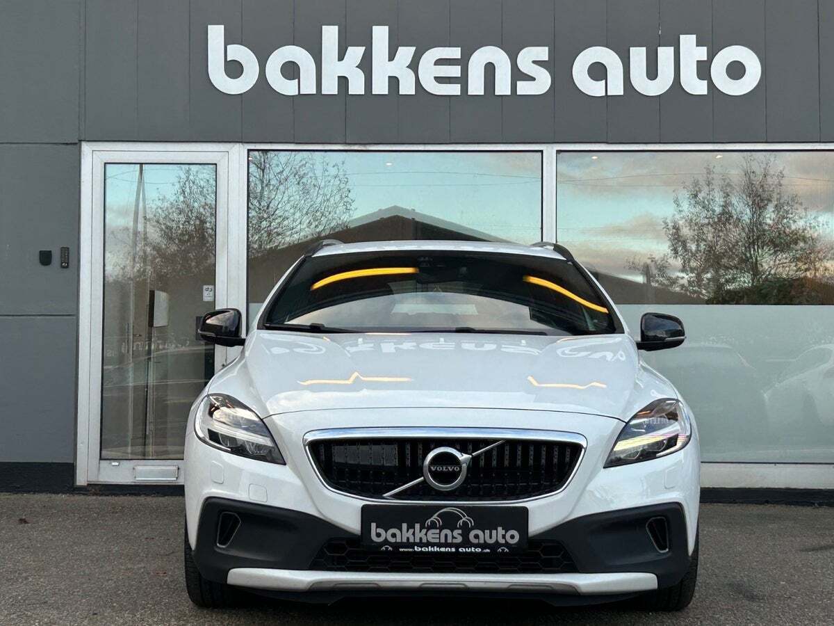 Volvo V40 CC 1,5 T3 152 Momentum aut.
