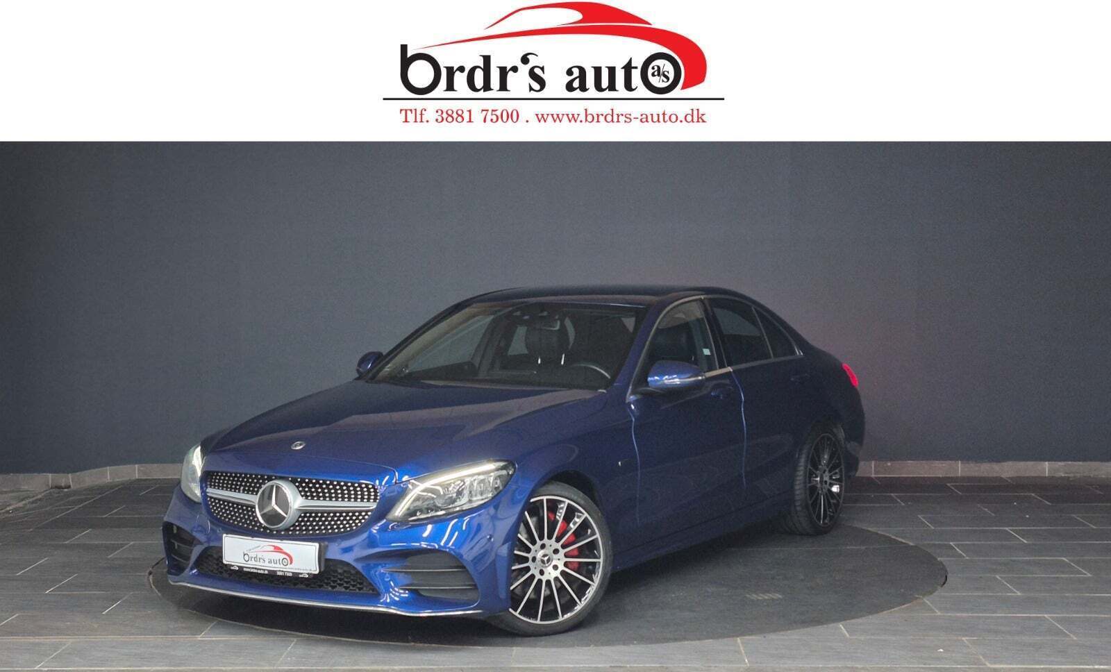 Blå Mercedes C300 de fra 2020