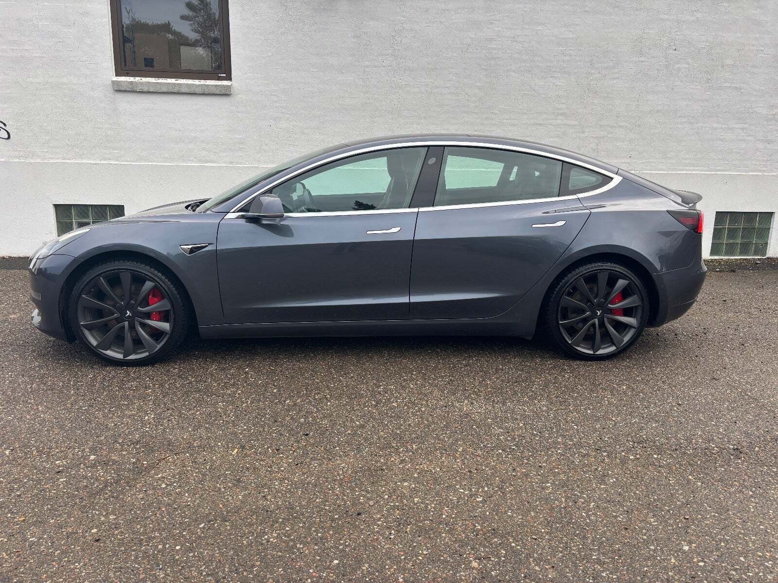 Tesla Model 3 Performance AWD