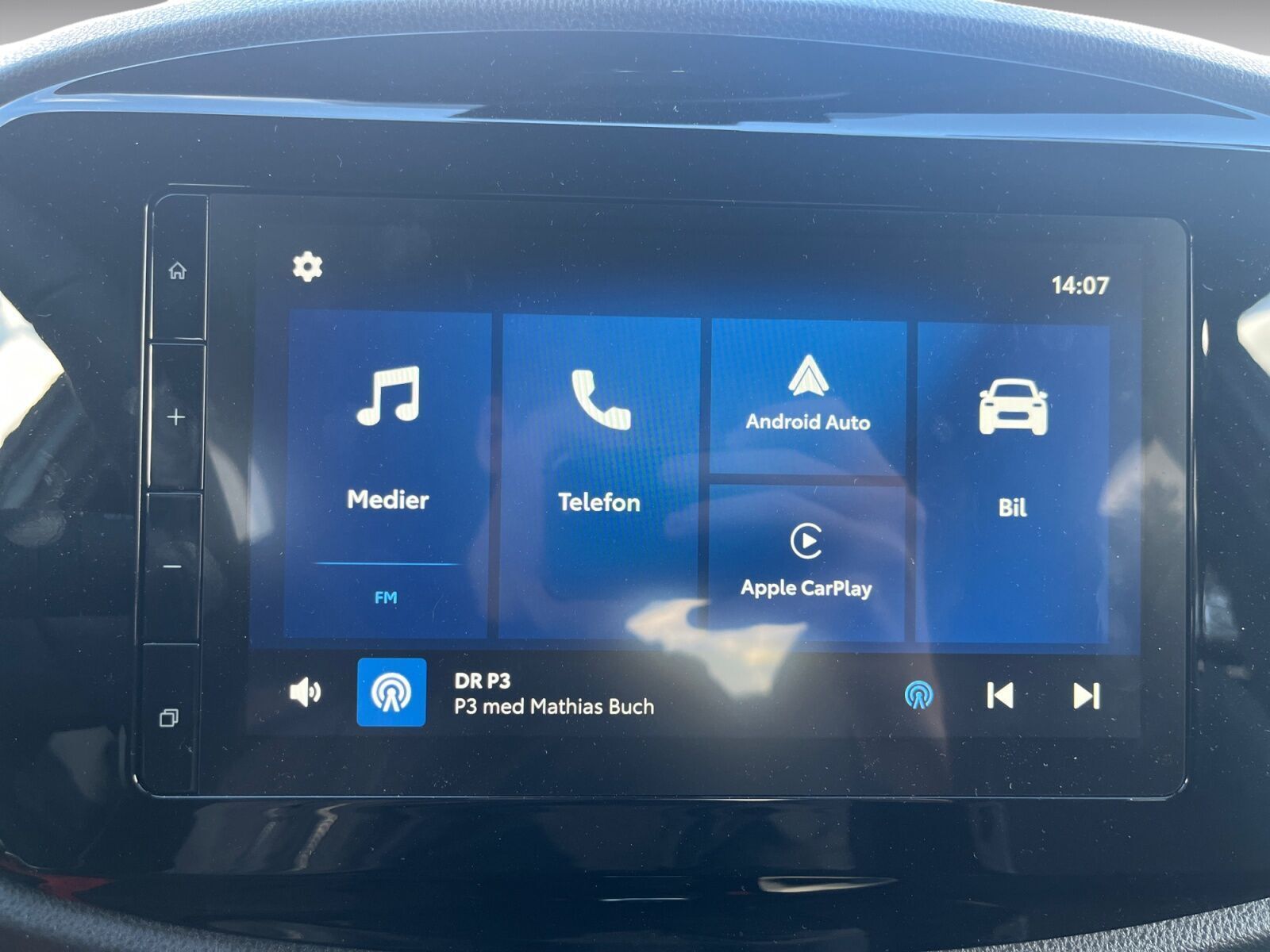 Grå Toyota Aygo X fra 2025