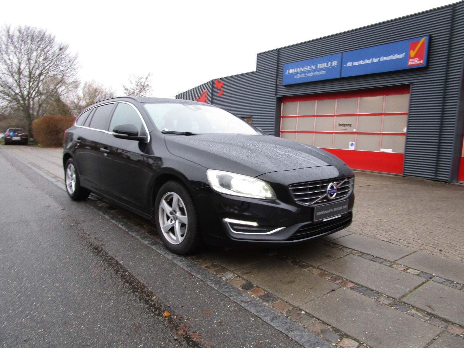 Volvo V60 2,0 D3 150 Business aut.