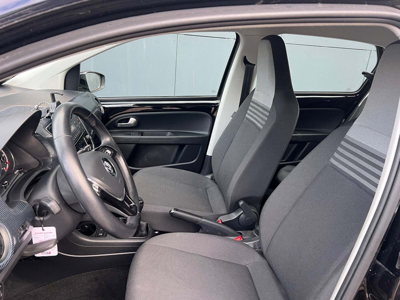 VW UP! 1,0 MPi 60 Black Style