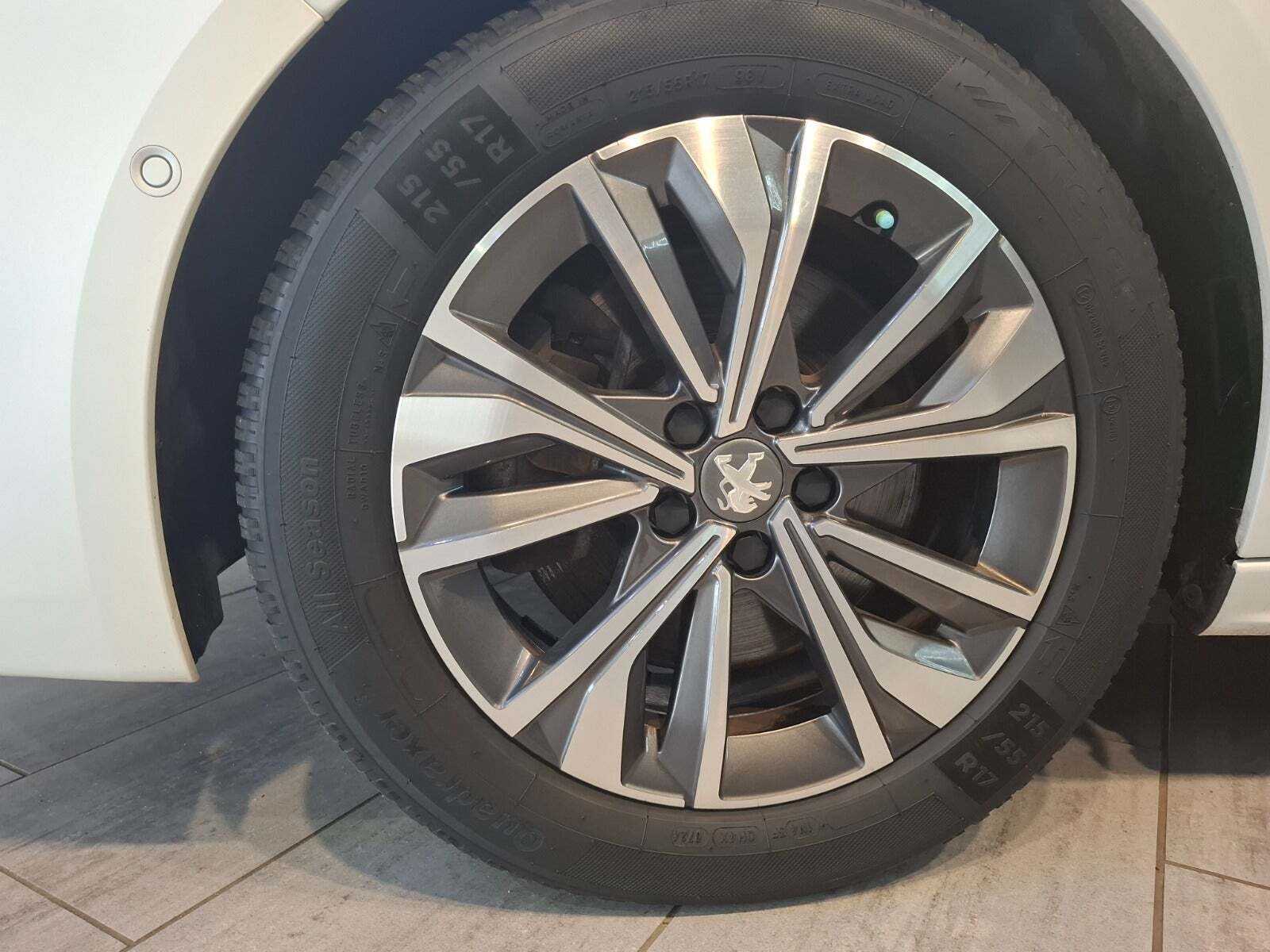 Hvid Peugeot 508 fra 2022