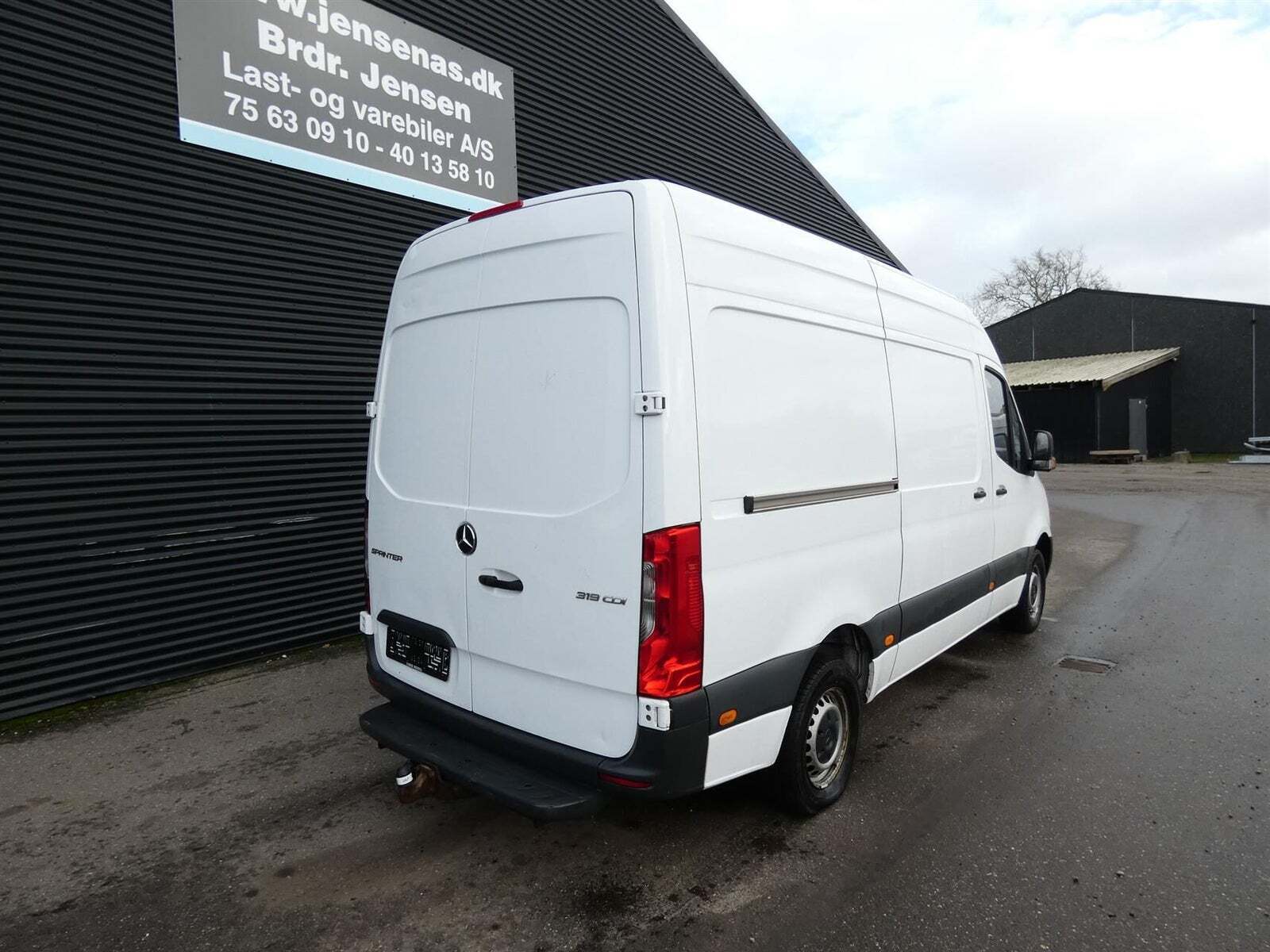 Mercedes Sprinter 319 3,0 CDi A2 Kassevogn aut. RWD