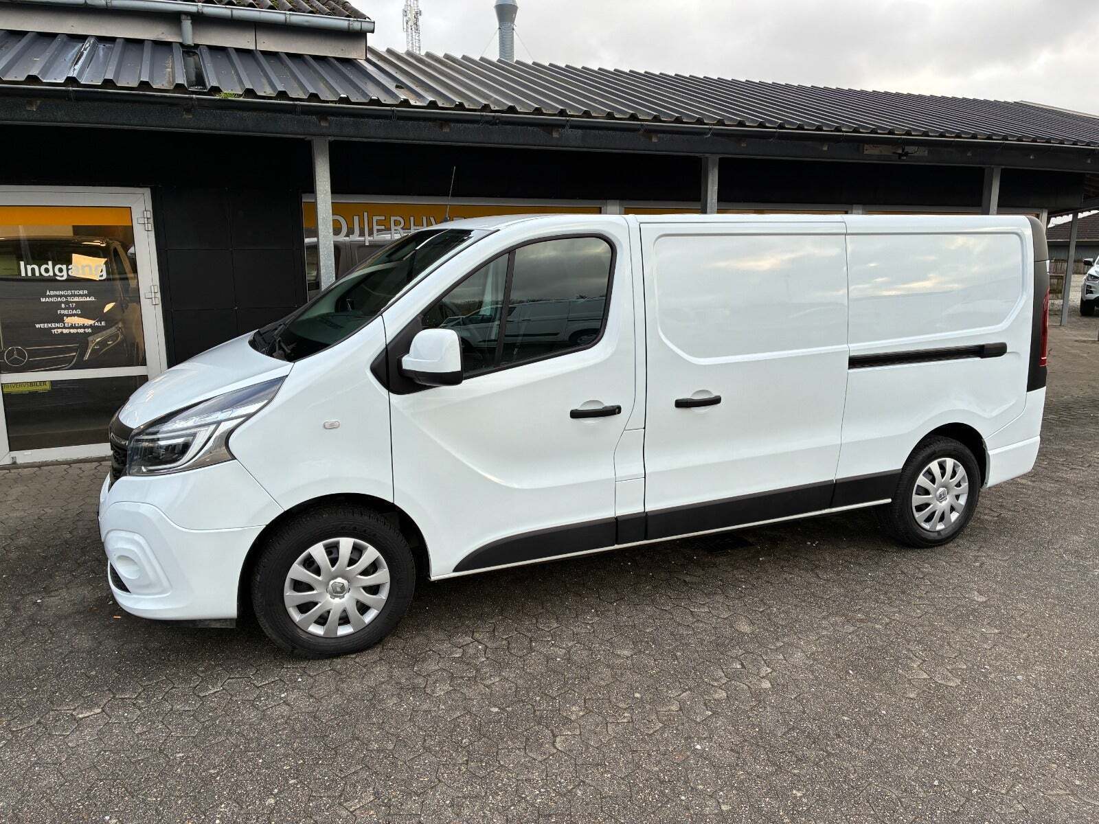Renault Trafic T29 2,0 dCi 120 L2H1