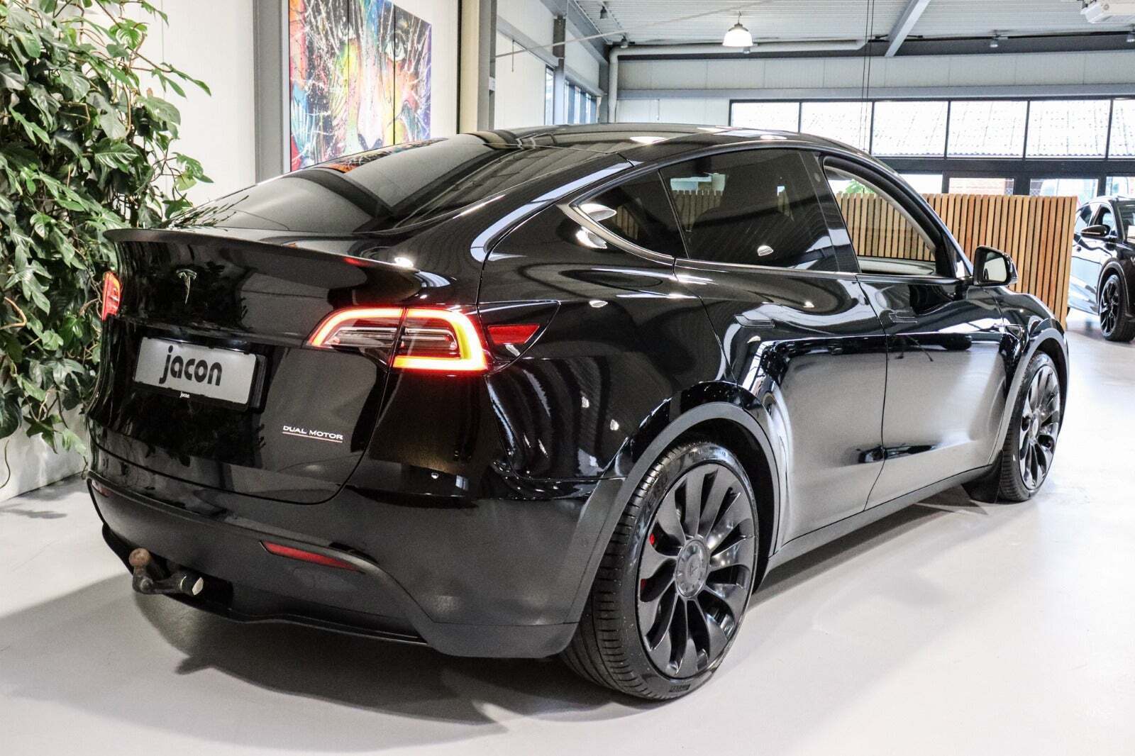 Tesla Model Y Performance AWD