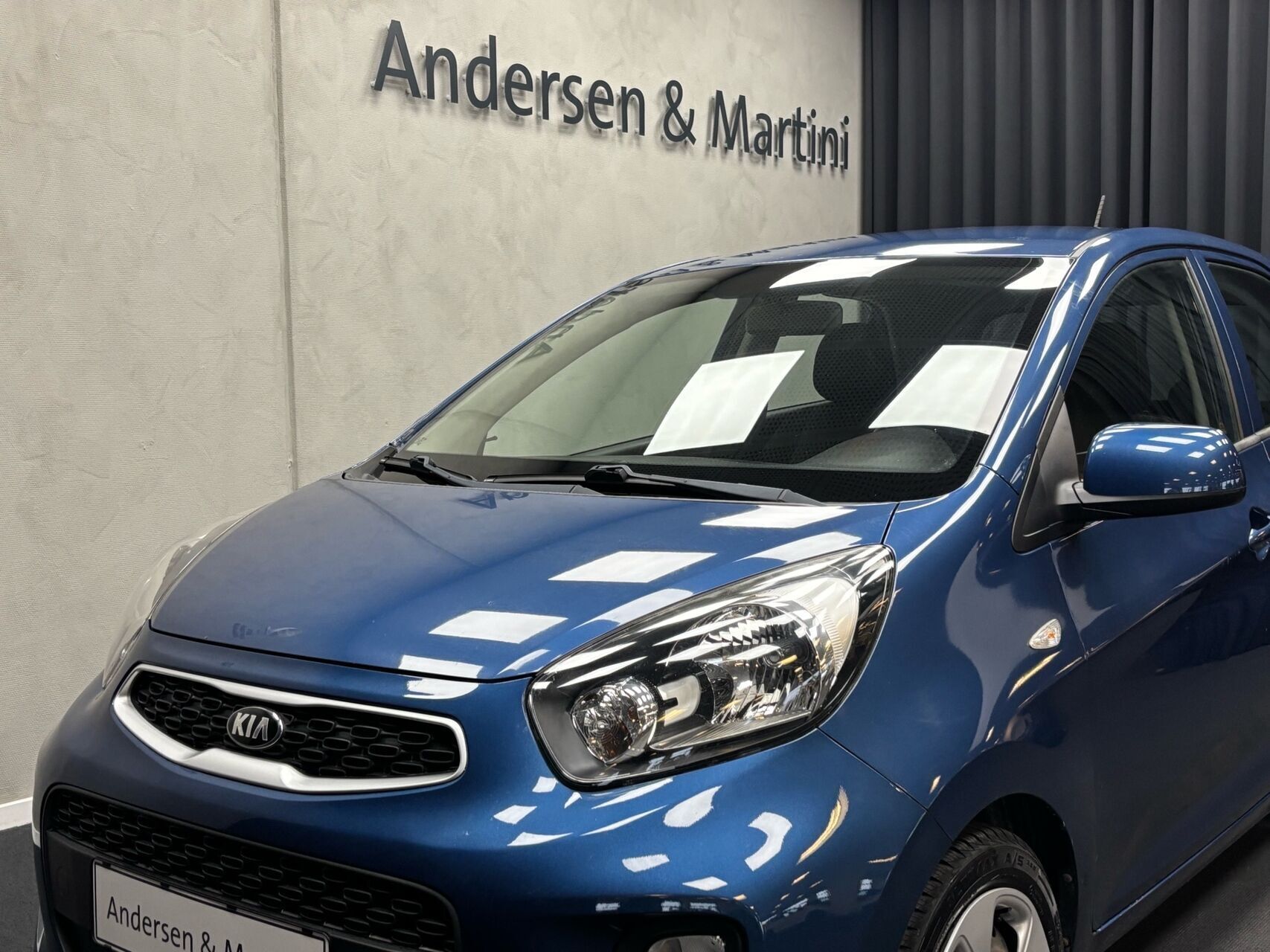 Blå Kia Picanto fra 2017