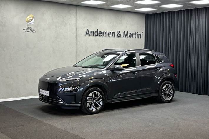 Grå Hyundai Kona fra 2021 set udefra