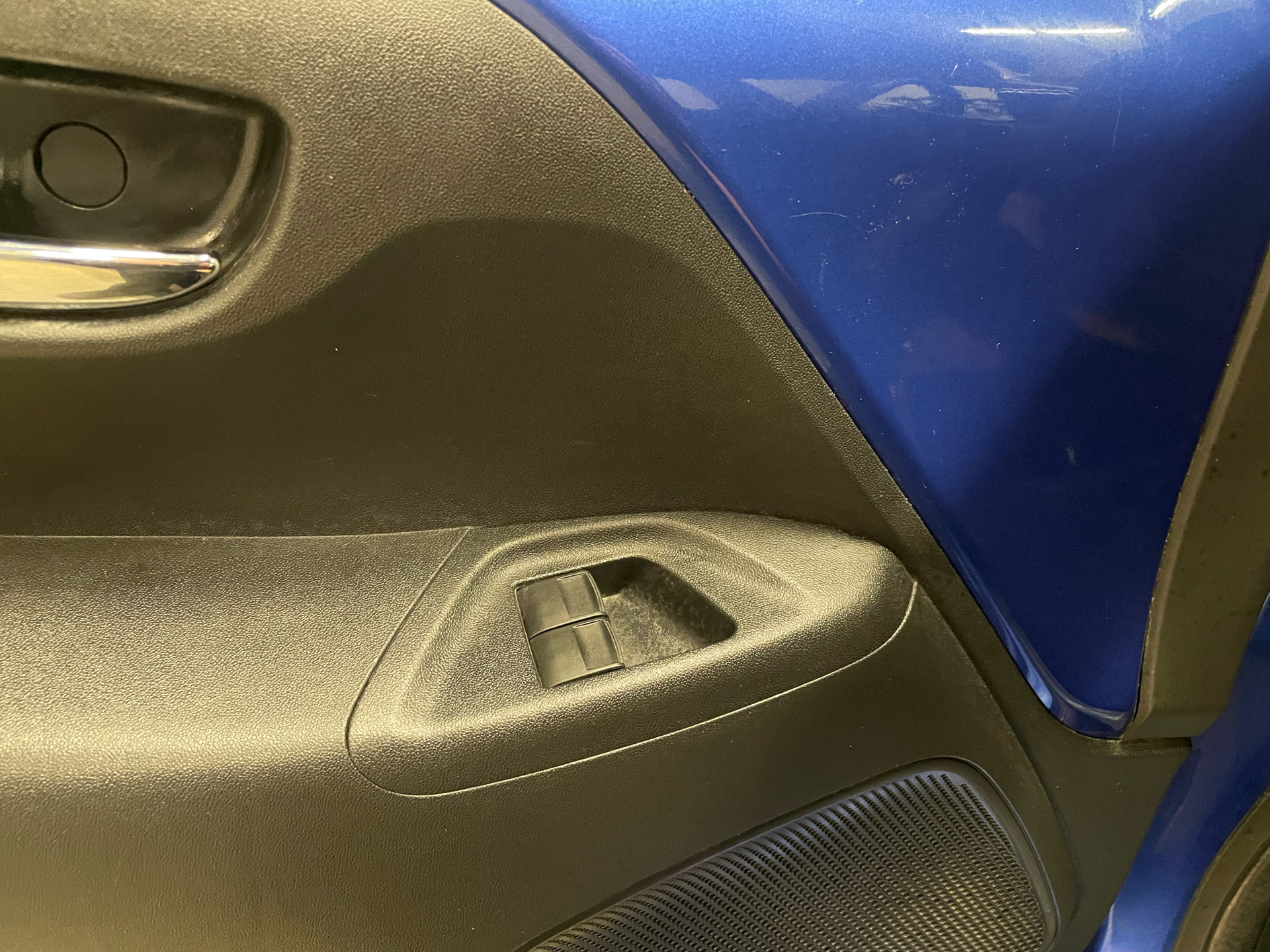 Blå Peugeot 108 fra 2019