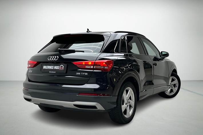 Sort Audi Q3 fra 2018