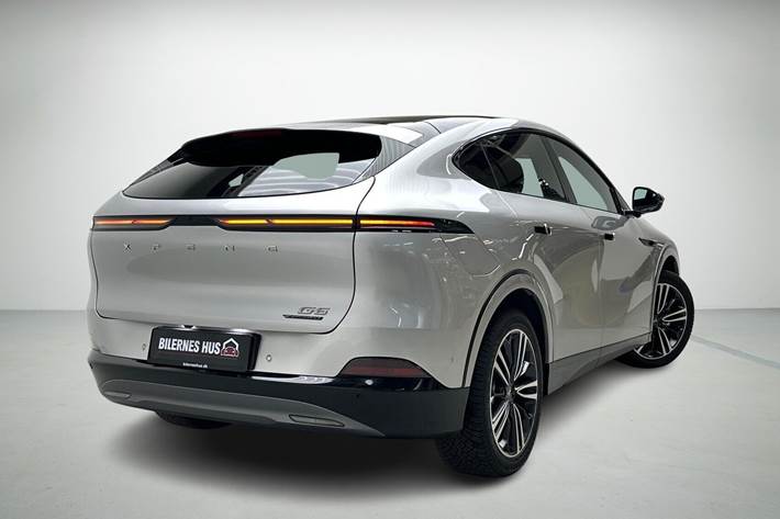 Grå Xpeng G6 fra 2024