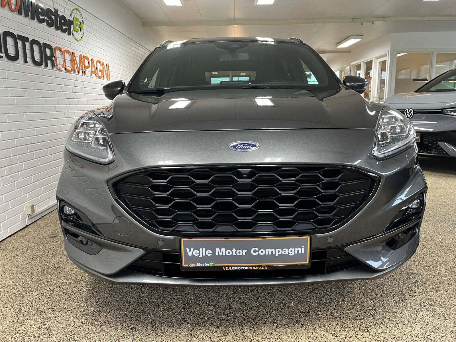 Ford Kuga 2,5 PHEV ST-Line X CVT