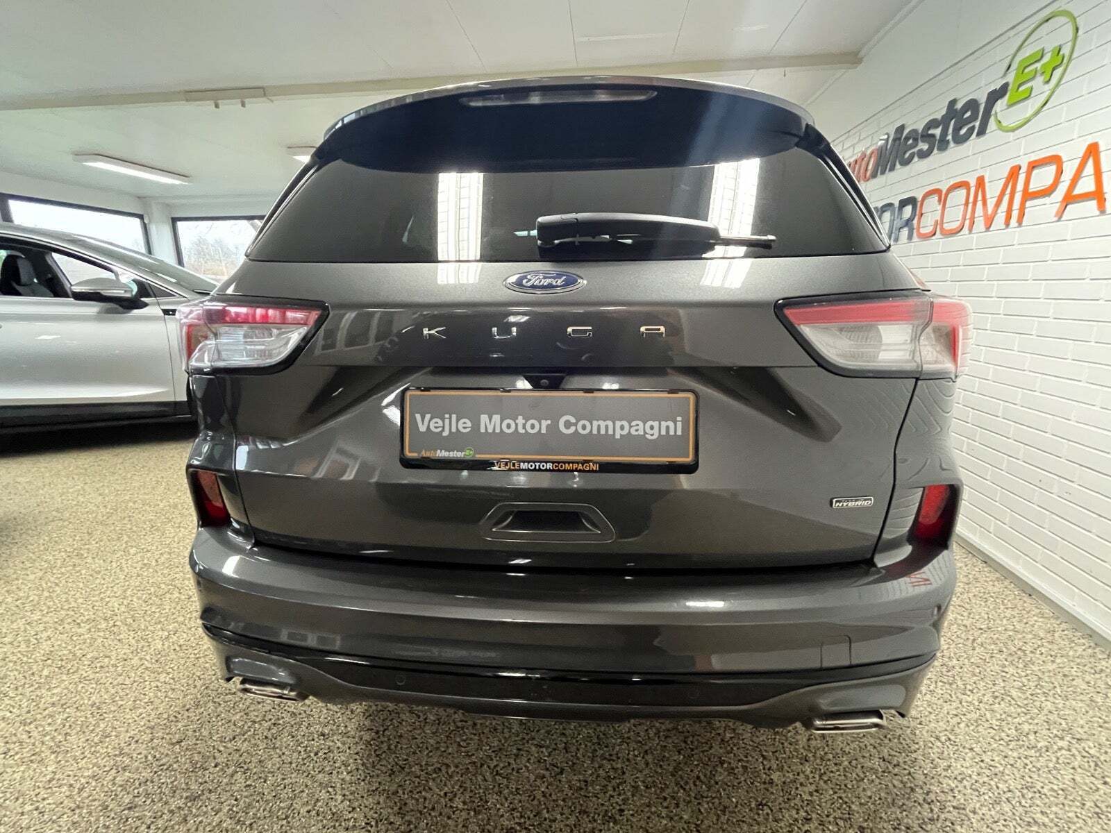 Ford Kuga 2,5 PHEV ST-Line X CVT