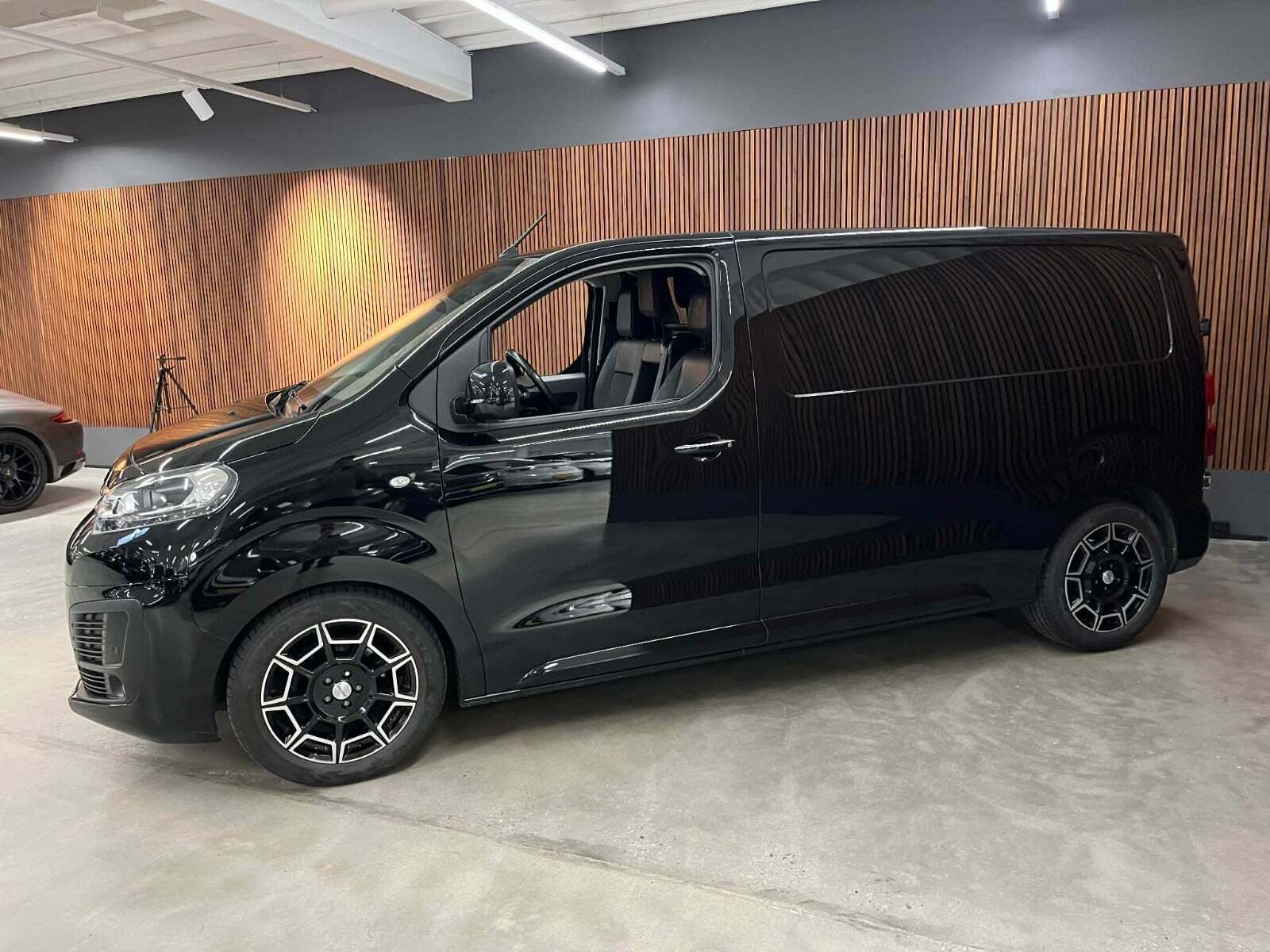 Citroën Jumpy 2,0 BlueHDi 180 L2 MasterLine EAT8