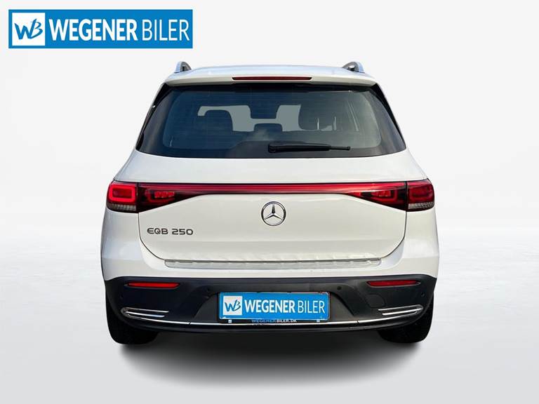 Mercedes EQB250