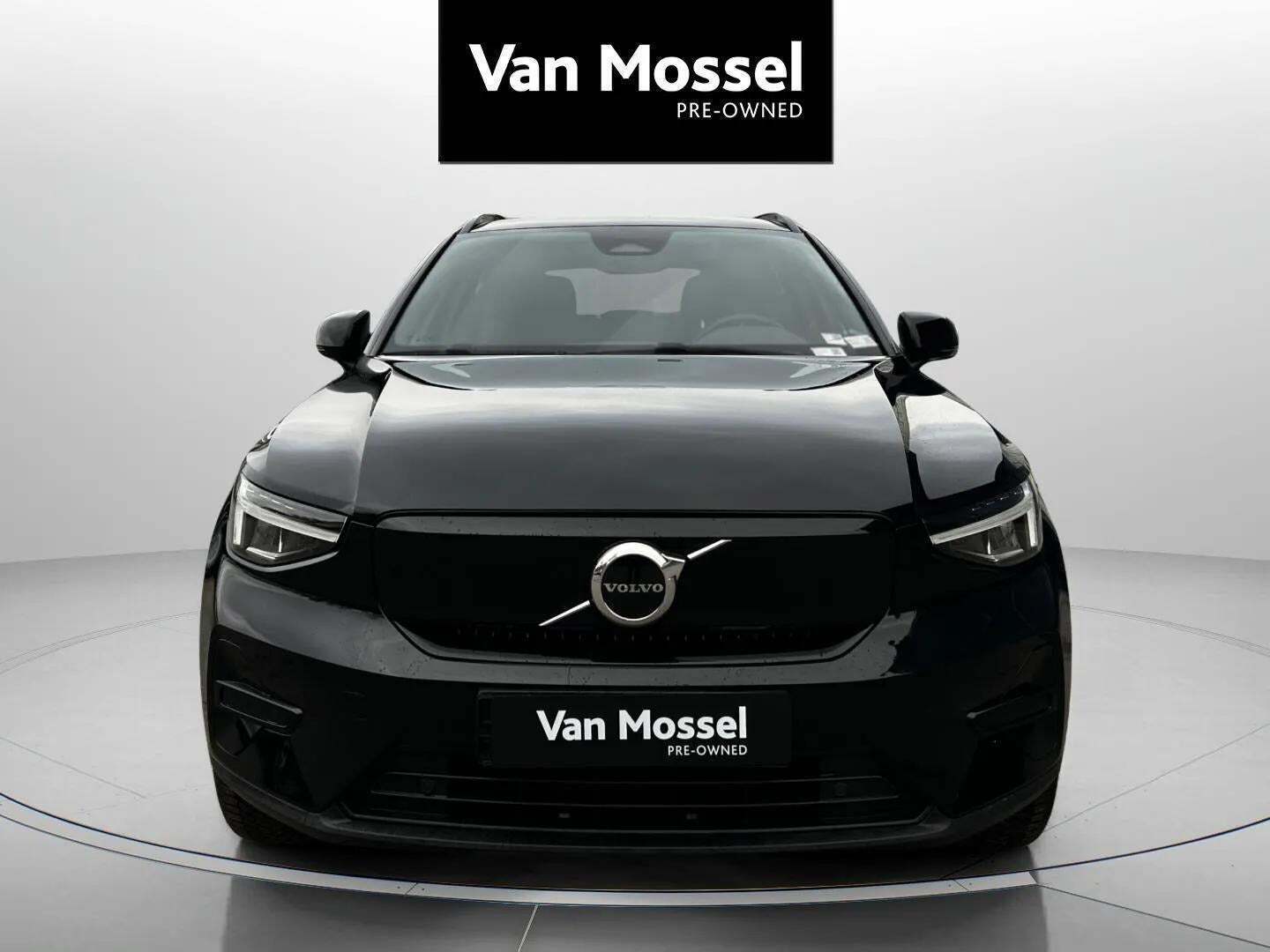 Volvo XC40 P6 ReCharge Core