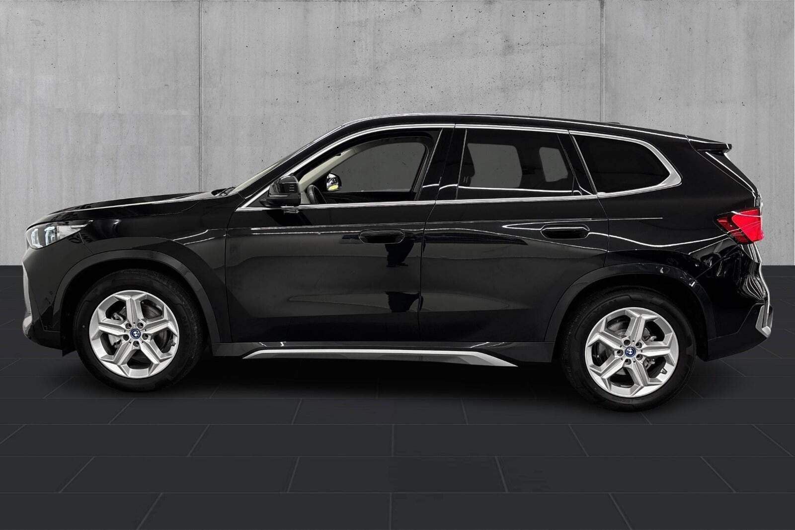 BMW iX1 eDrive20 X-Line