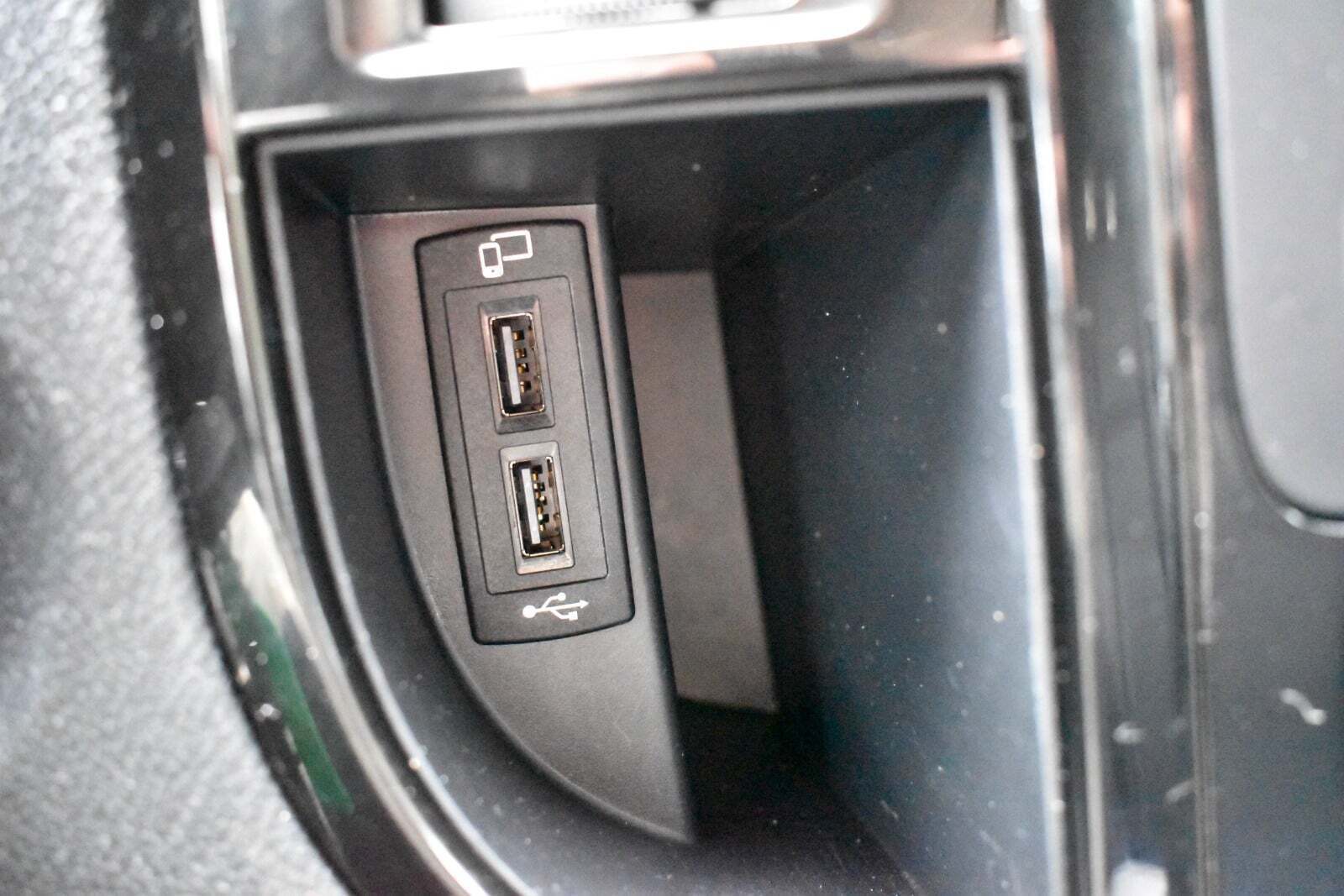 Hvid Mercedes Vito 114 fra 2020