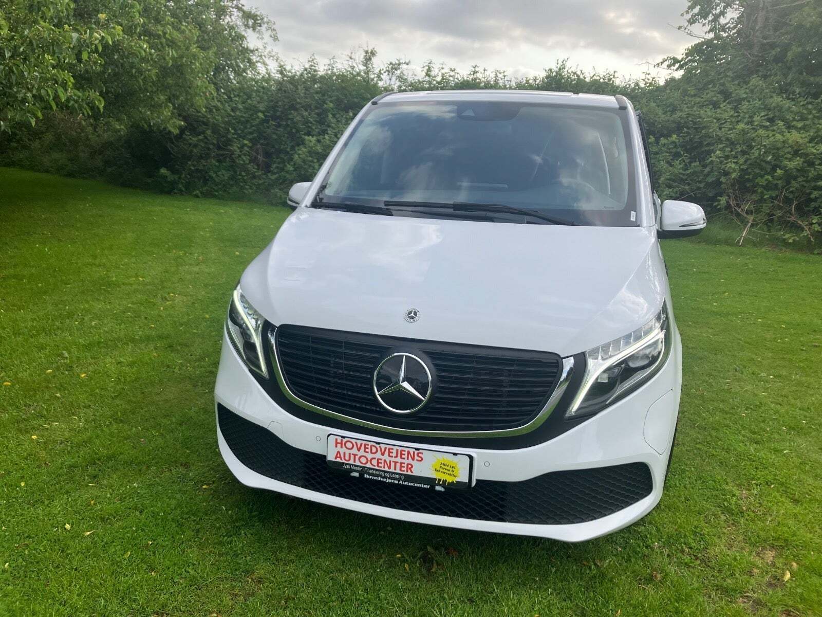 Mercedes EQV300 L Van