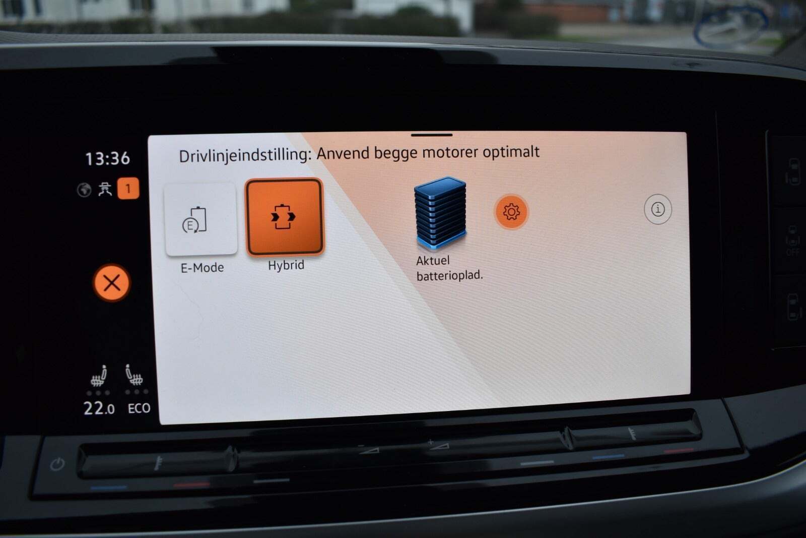 Sort VW Multivan fra 2024