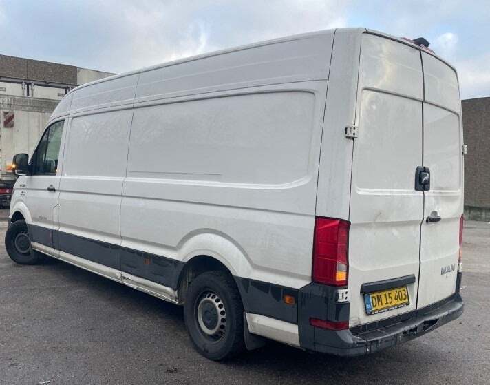 MAN TGE 2,0 3.180 Kassevogn L4H3 aut. FWD