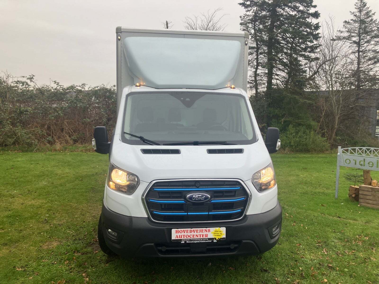 Ford E-Transit 350 L3 Chassis 68 Trend H1 RWD