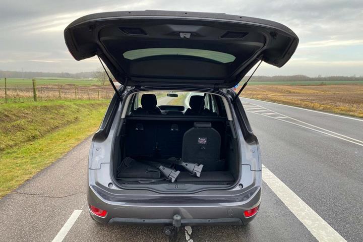 Grå Citroën Grand C4 SpaceTourer fra 2019 set udefra