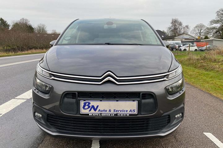 Grå Citroën Grand C4 SpaceTourer fra 2019 set udefra