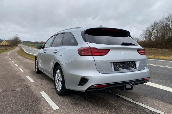 Sølv Kia Ceed fra 2022