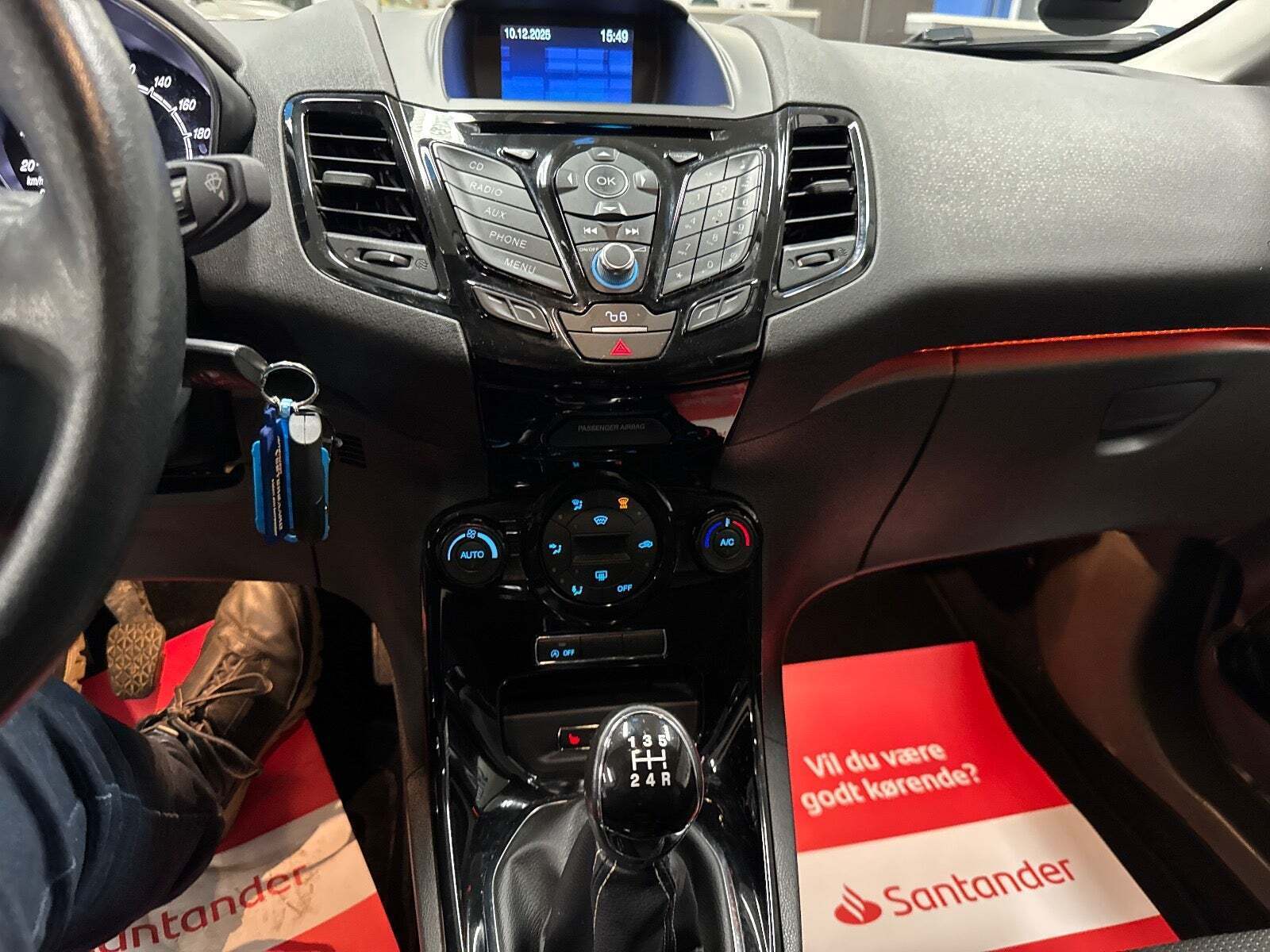 Grå Ford Fiesta fra 2017