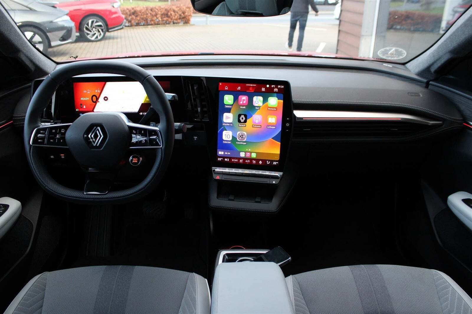 Renault Scenic E-Tech 87 Iconic