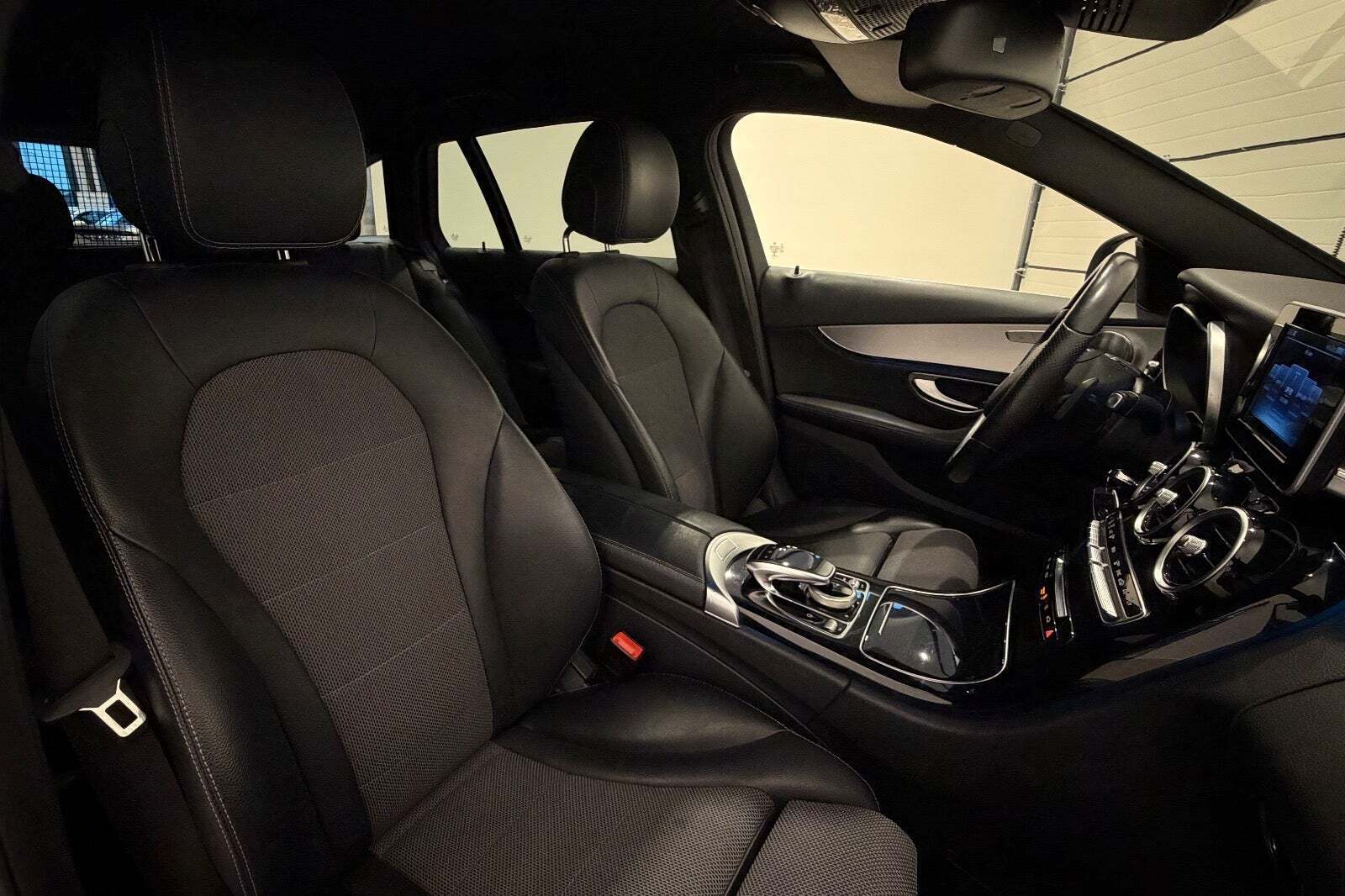 Mercedes C220 d 2,2 Avantgarde stc. aut.