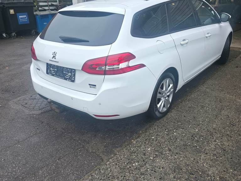 Peugeot 308 1,6 BlueHDi 120 hk SW
