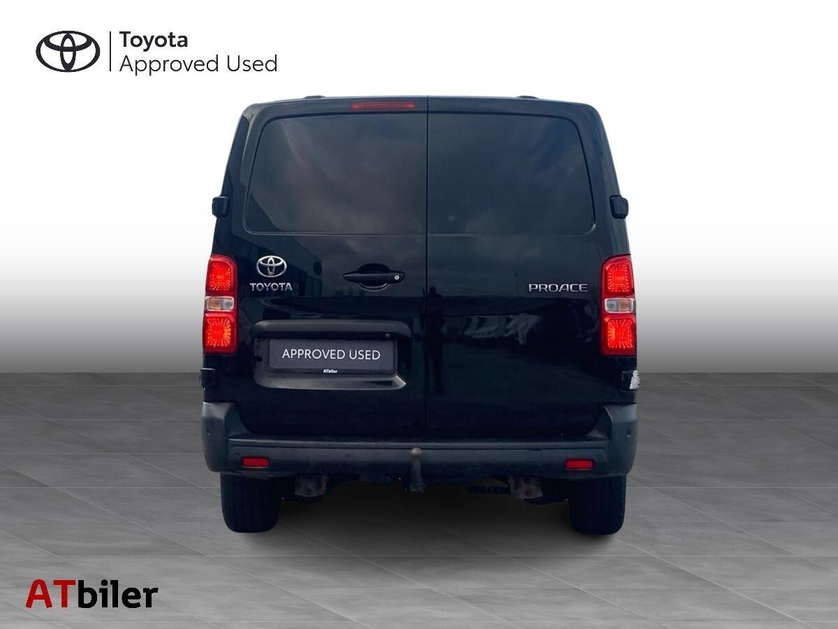 Toyota ProAce 2,0 Long D Comfort Master m/dobbelt skydedør & bagklap 122HK Van 8g Aut.