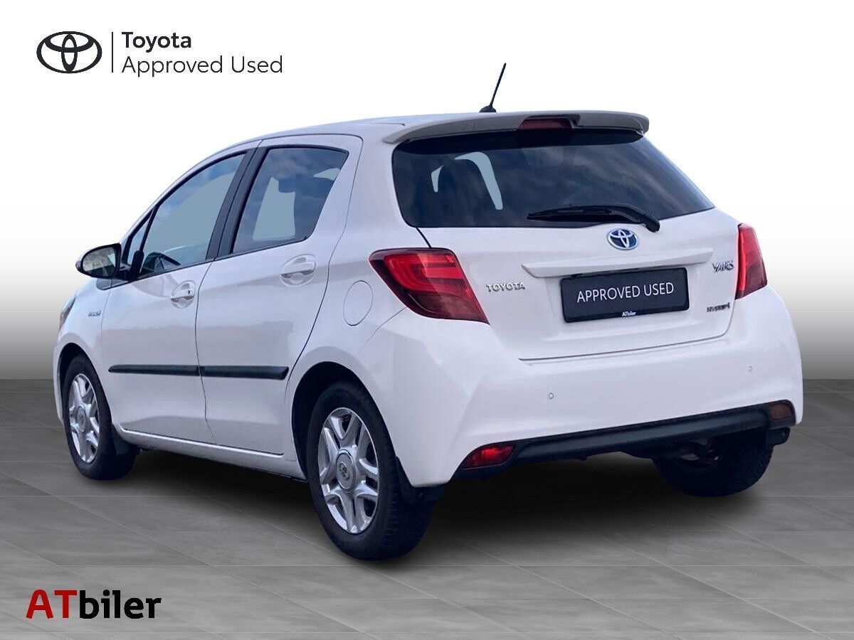 Toyota Yaris 1,5 Hybrid H2 Style E-CVT 100HK 5d Trinl. Gear