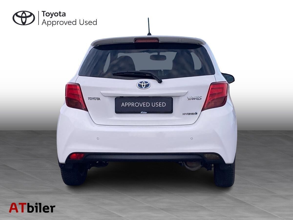Toyota Yaris 1,5 Hybrid H2 Style E-CVT 100HK 5d Trinl. Gear