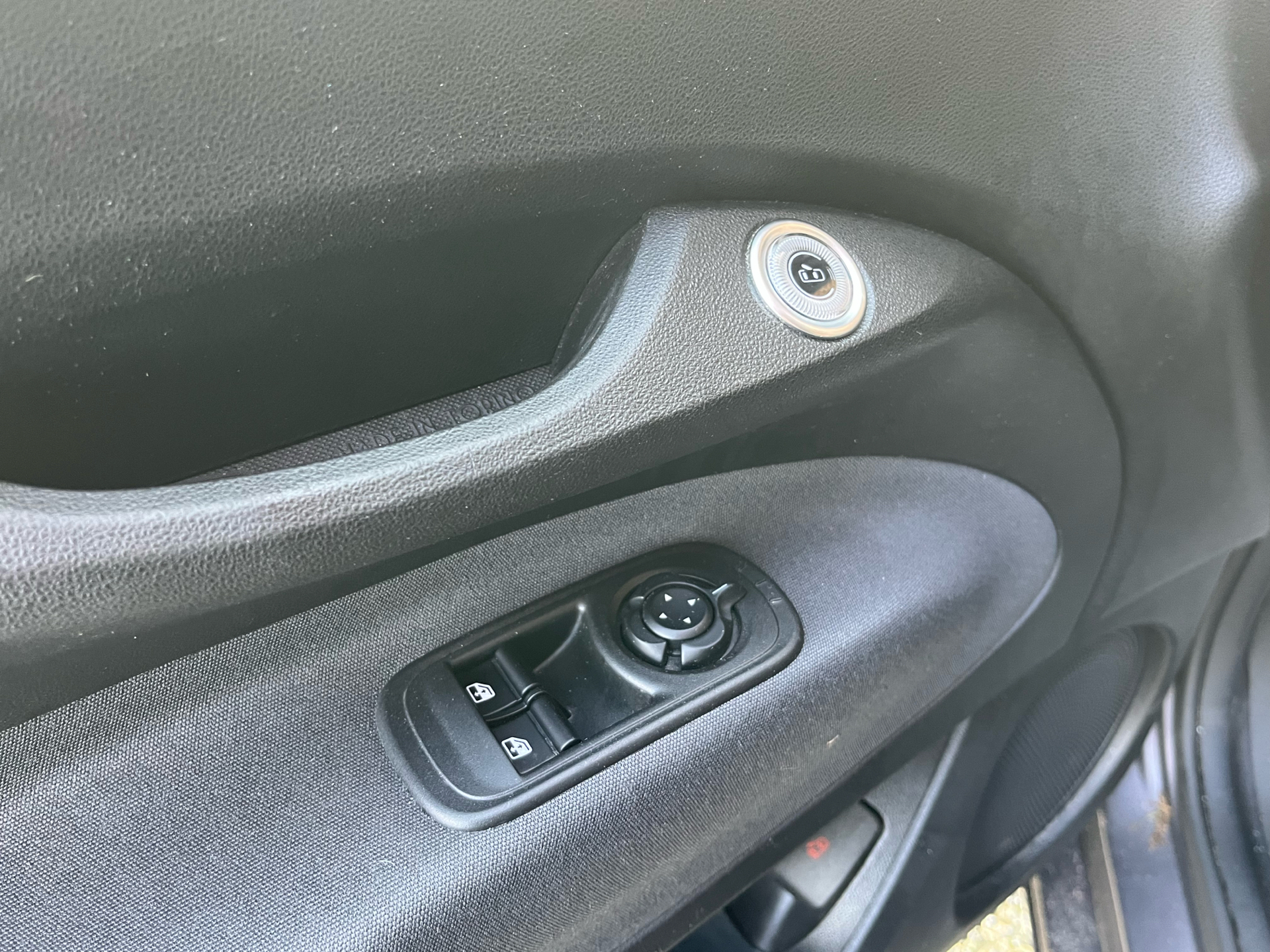 Grå Fiat 500e fra 2021