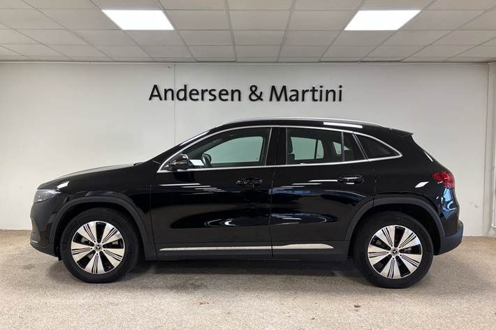 Sort Mercedes EQA 250+ fra 2024