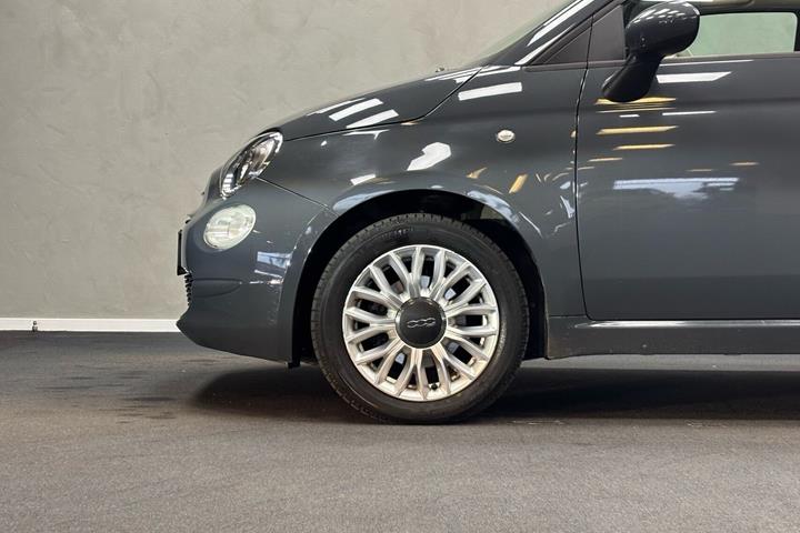 Grå Fiat 500C fra 2016