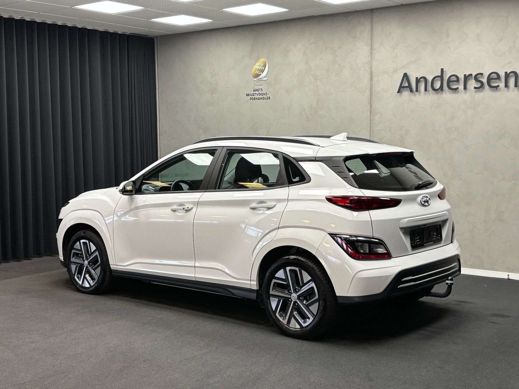 Hvid Hyundai Kona fra 2022
