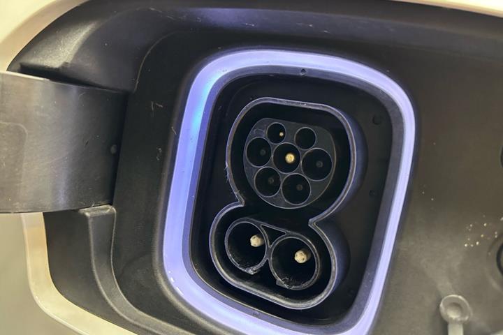 Hvid Hyundai Kona fra 2022
