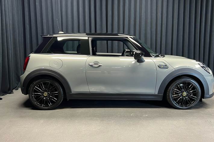 Grå Mini Cooper fra 2022