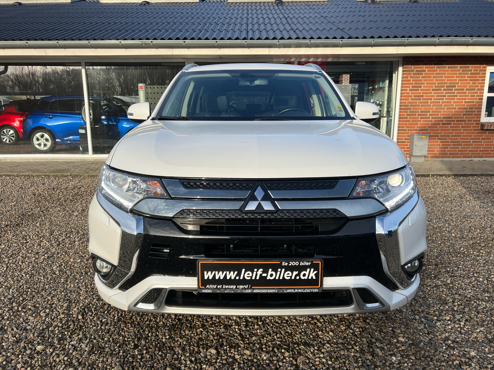 Mitsubishi Outlander 2,4 PHEV  Plugin-hybrid Inform+ 4WD 224HK 5d 6g Trinl. Gear