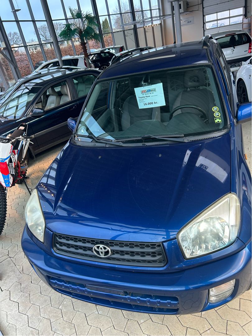 Toyota RAV4 1,8 125HK Van