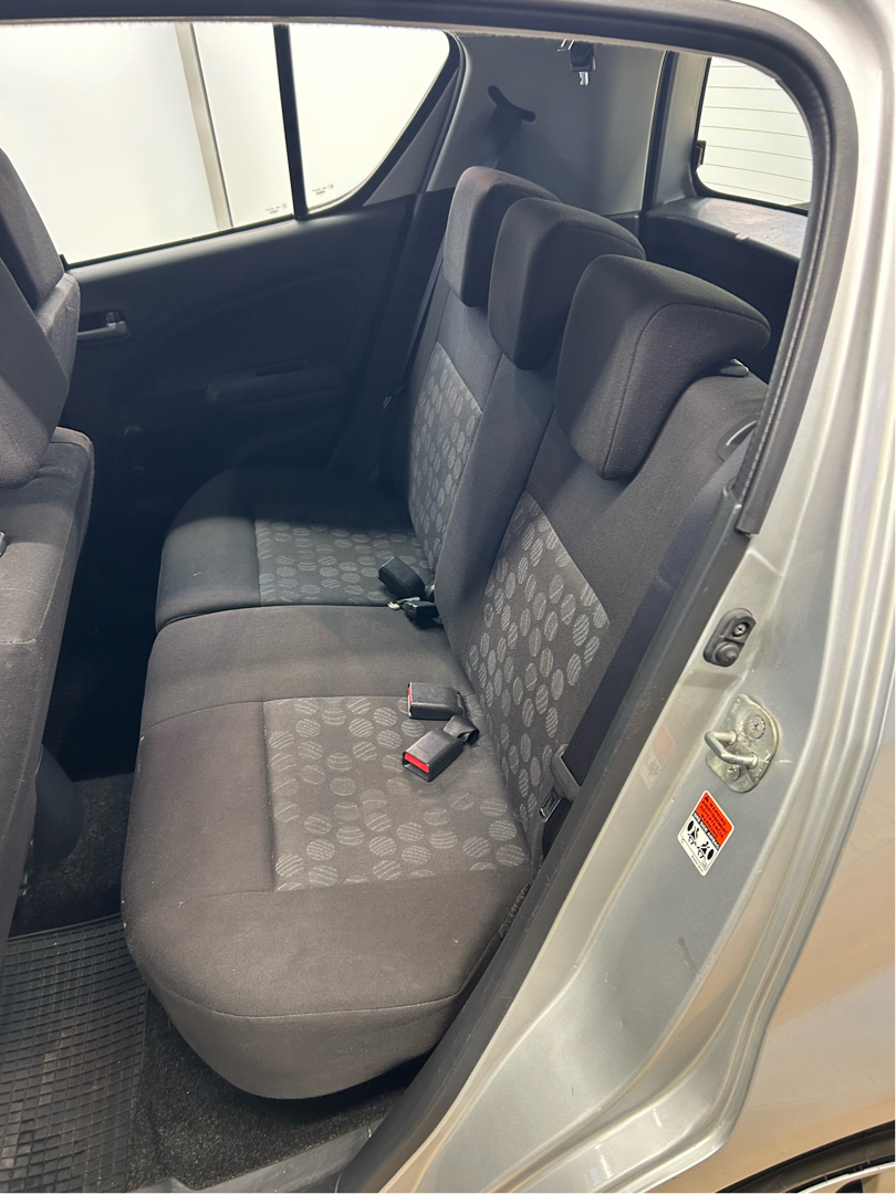 Sølv Suzuki Splash fra 2009