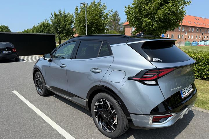 Grå Kia Sportage fra 2022
