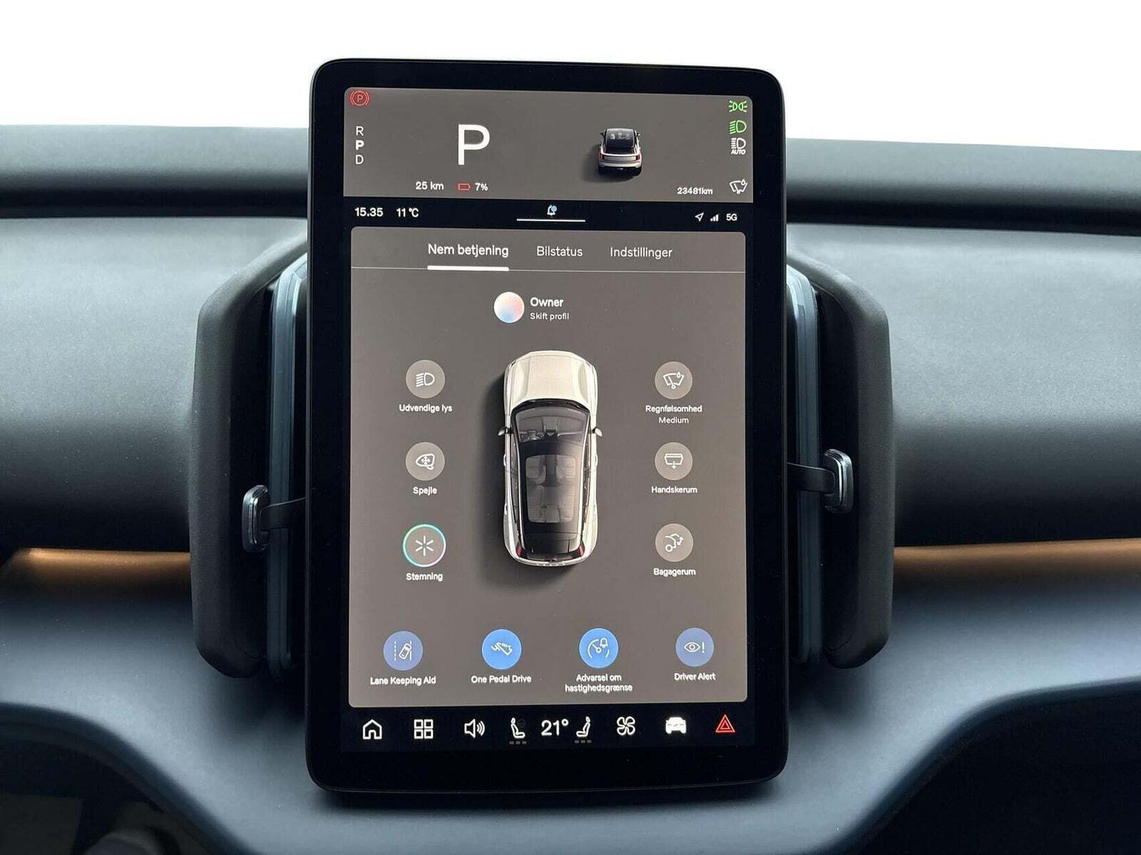 Sort Volvo EX30 fra 2024