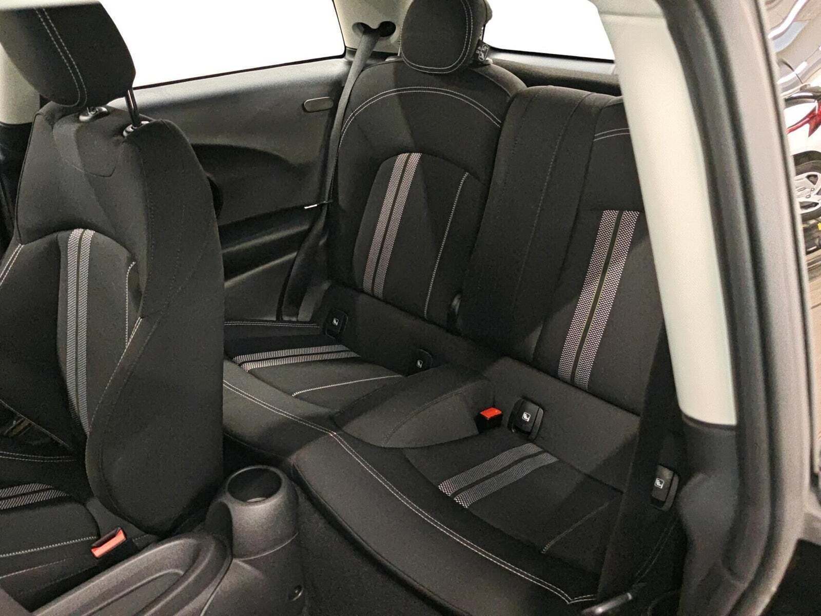 Mini Cooper SE Classic Trim